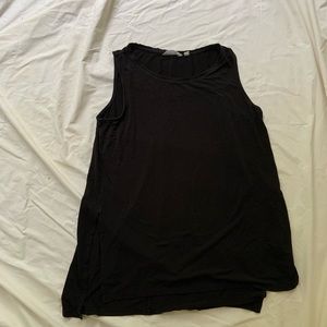 Athleta tank with a side slit